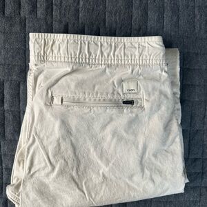 Vuori Women’s Ripstop Ivory Pants. Medium.